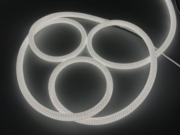 LED NEON KULATÝ Ø16mm / 24V / 19,2W / IP67 / 4000K / SET 3m / V PROVAZOVÉM VÝPLETU